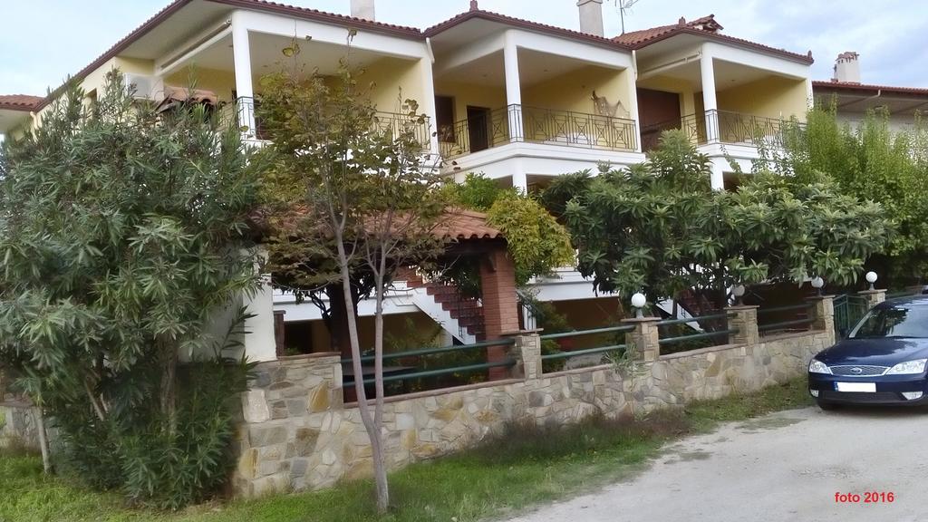 Natalia'S Apartments Nikiti  Extérieur photo
